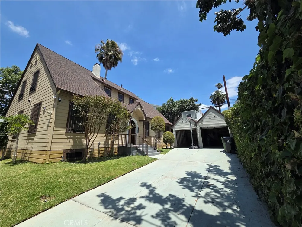 428 S Hoover. ST. Los Angeles, CA 90020