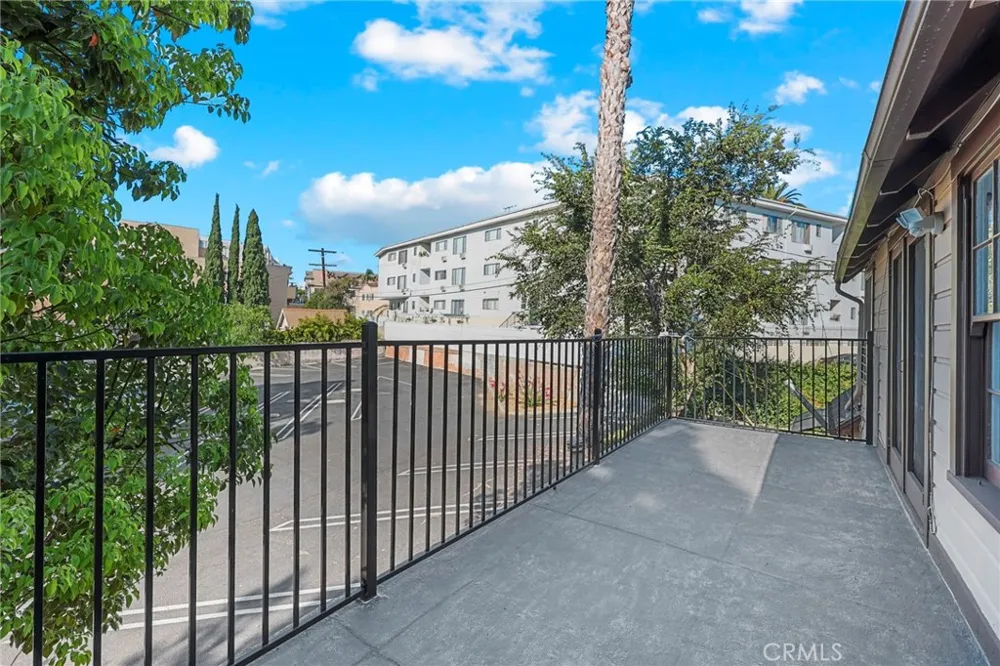 428 S Hoover. ST. Los Angeles, CA 90020