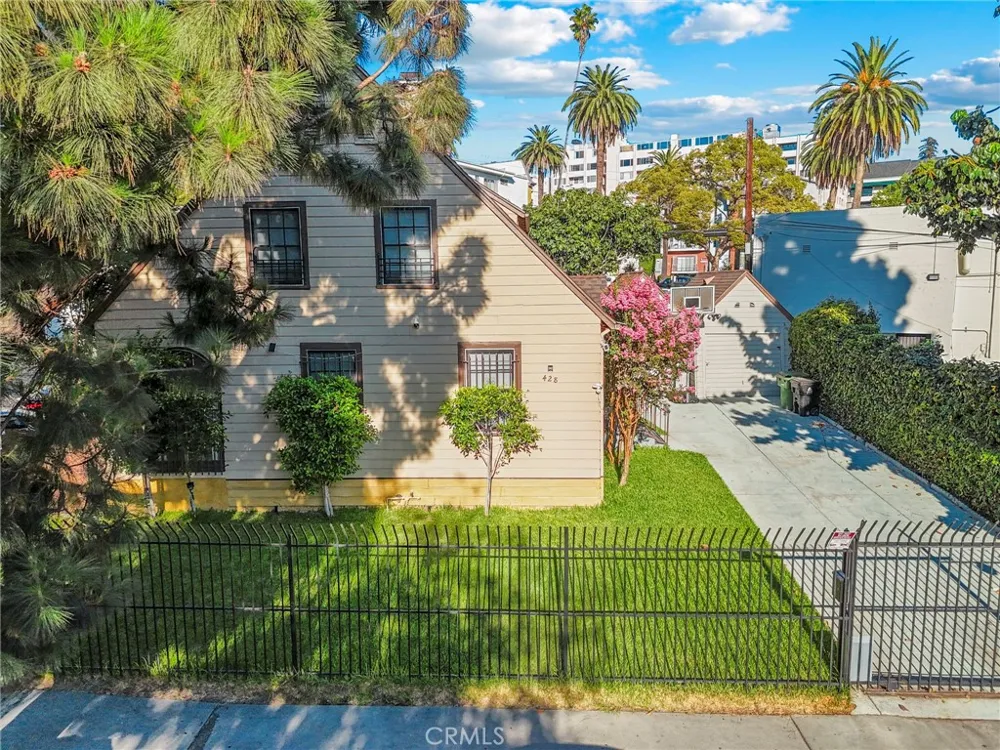 428 S Hoover. ST. Los Angeles, CA 90020