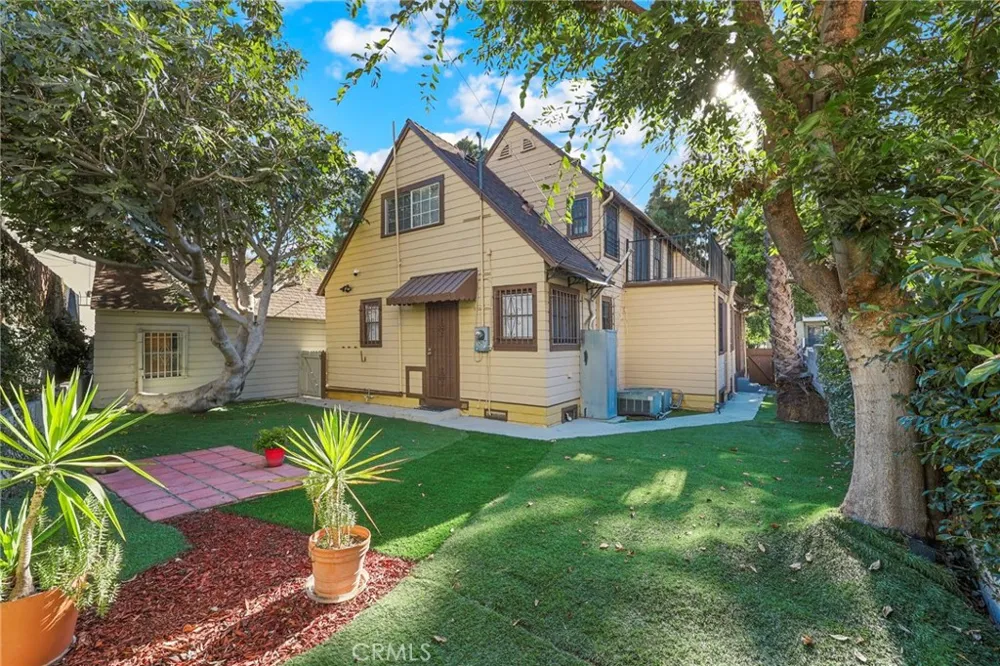 428 S Hoover. ST. Los Angeles, CA 90020