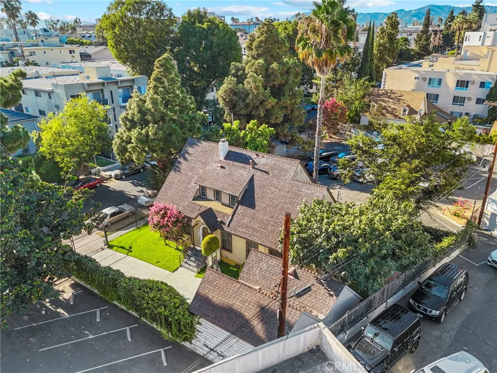 428 S Hoover. ST. Los Angeles, CA 90020