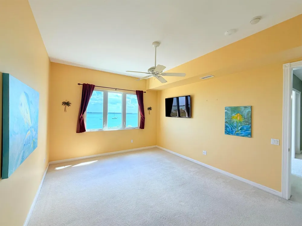 29 Harbour Isle Drive W #Ph01 Hutchinson Island, FL 34949
