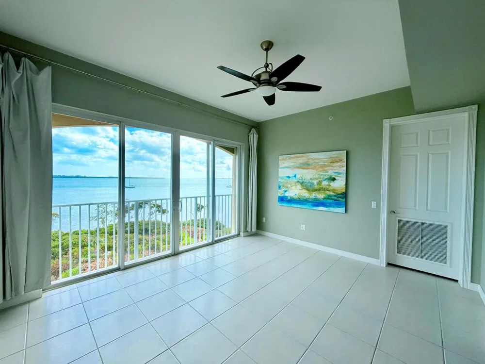 29 Harbour Isle Drive W #Ph01 Hutchinson Island, FL 34949