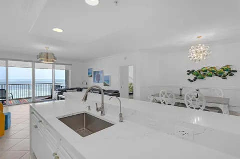 4160 Highway A1a #902