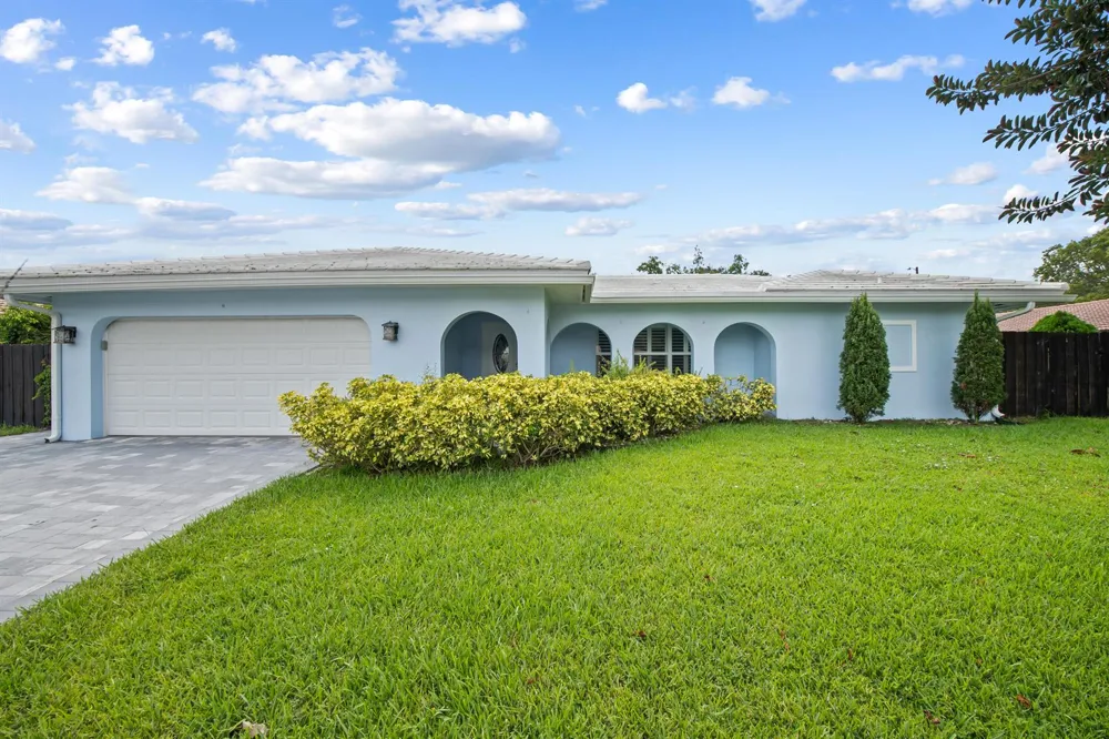 3244 NW 25th Way Boca Raton, FL 33434