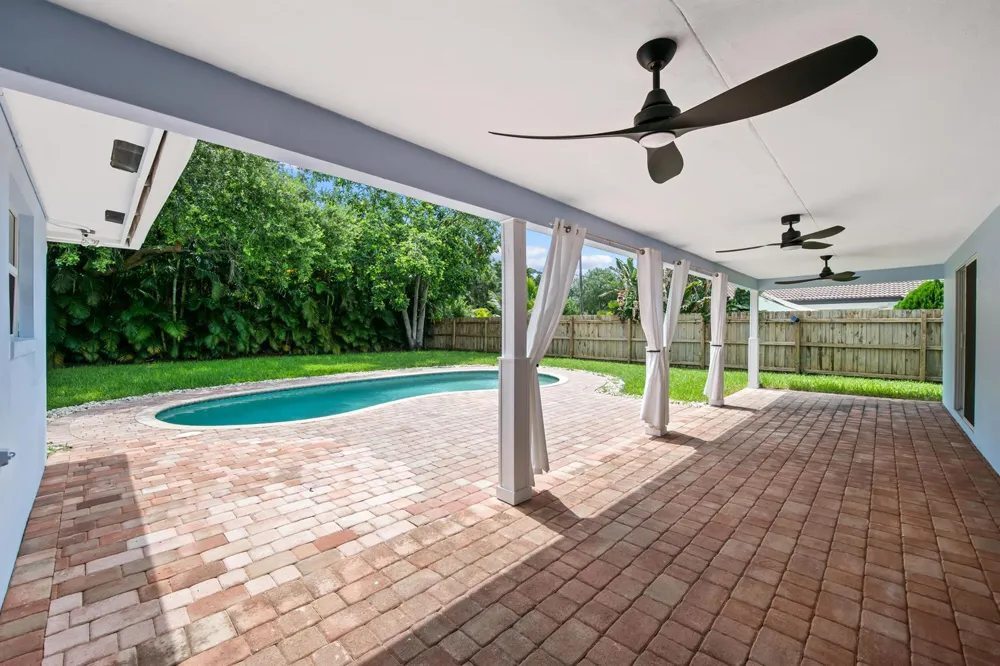 3244 NW 25th Way Boca Raton, FL 33434