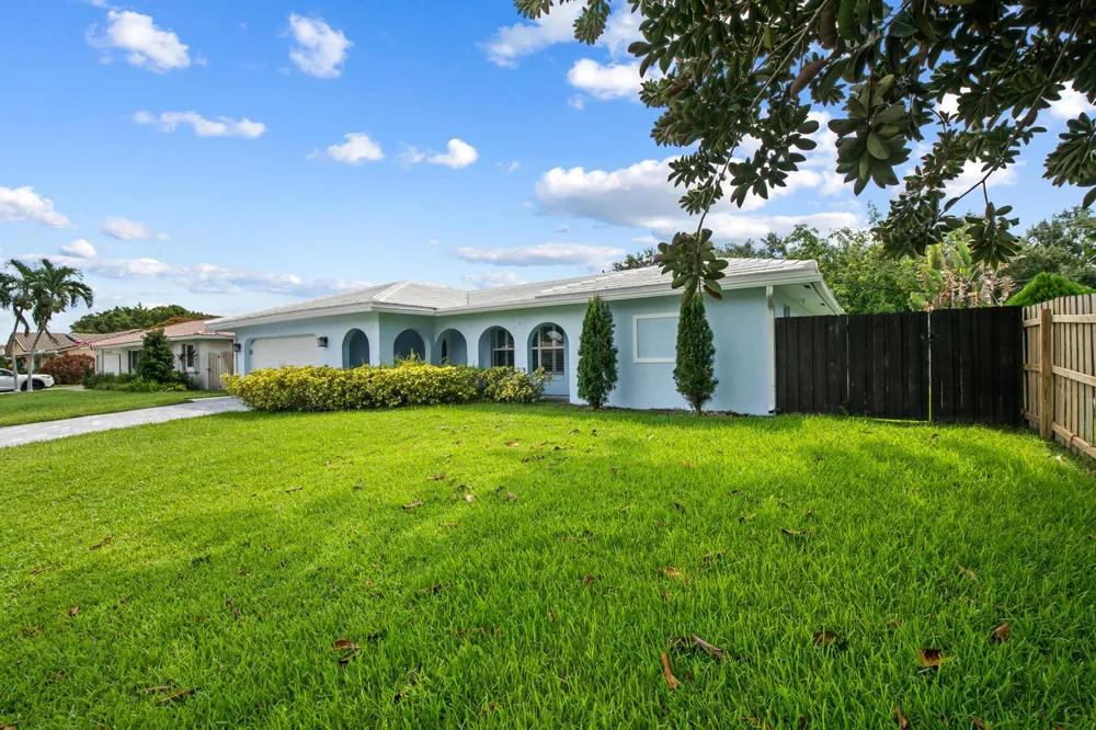 3244 NW 25th Way Boca Raton, FL 33434