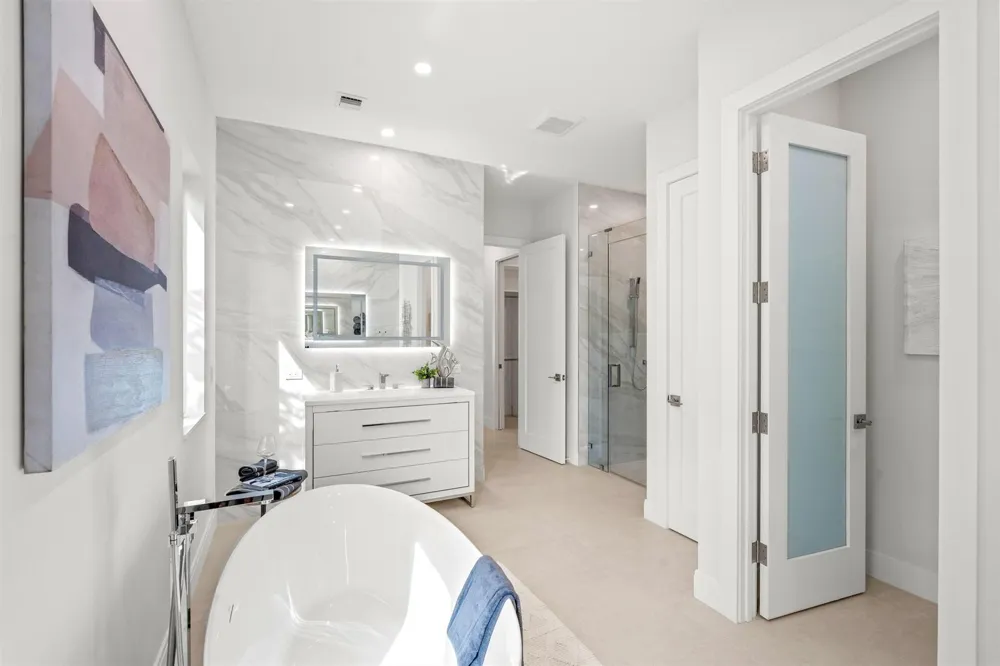 417 Lake Drive Delray Beach, FL 33444