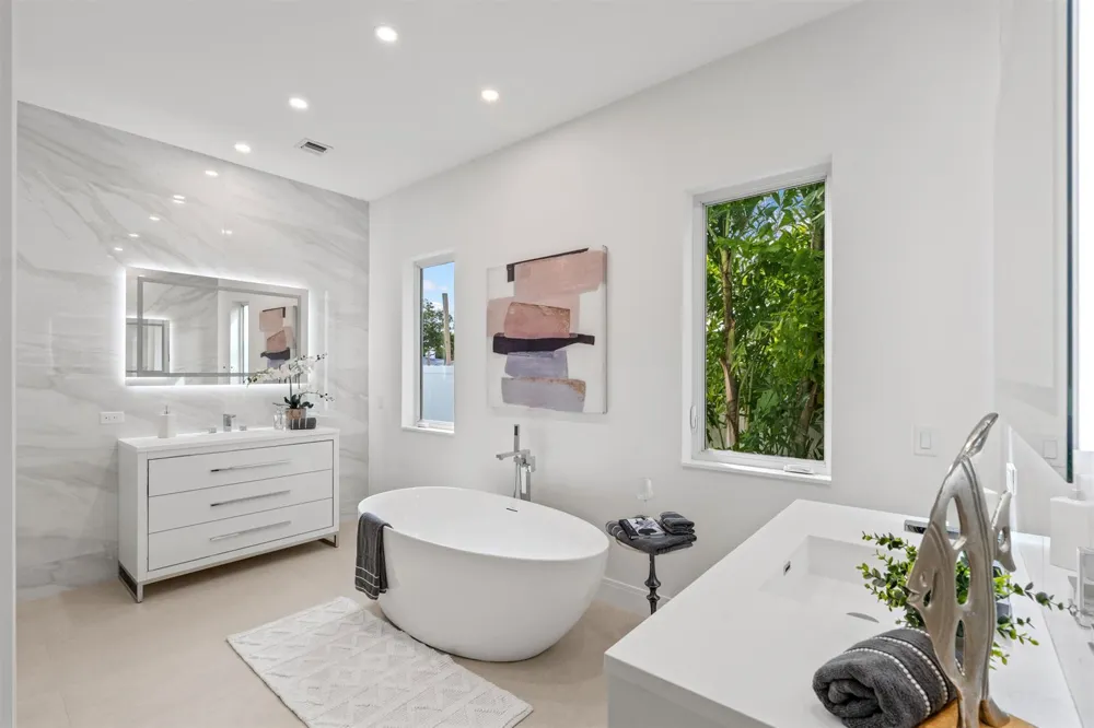417 Lake Drive Delray Beach, FL 33444
