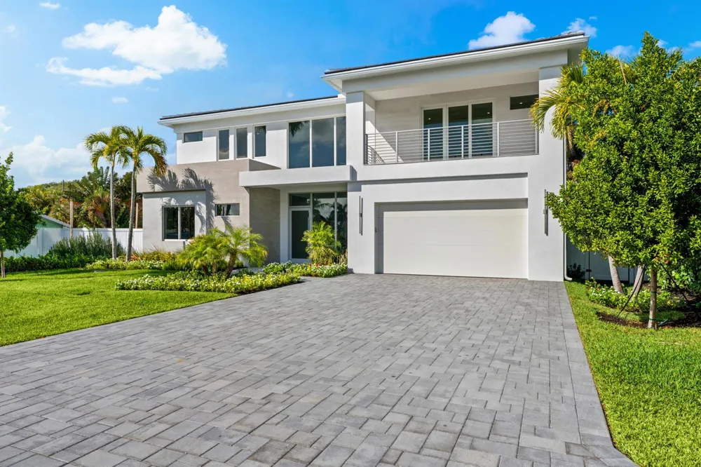 417 Lake Drive Delray Beach, FL 33444