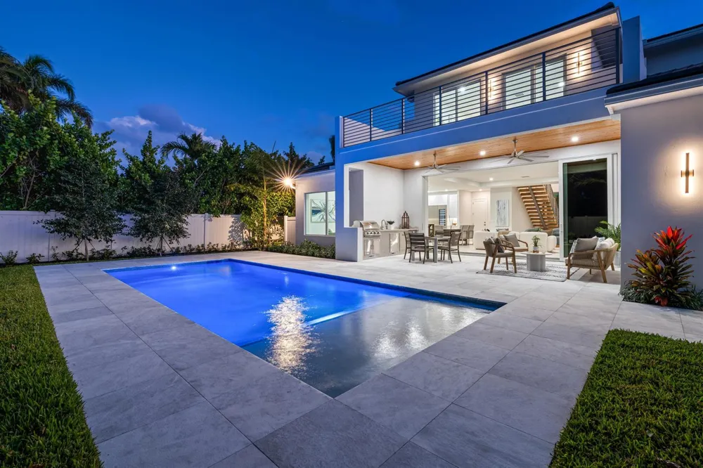417 Lake Drive Delray Beach, FL 33444