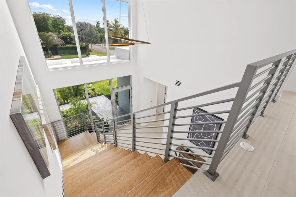 417 Lake Drive Delray Beach, FL 33444