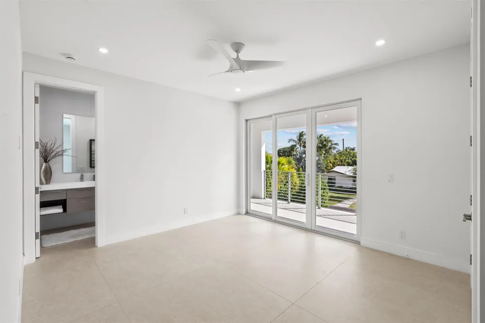 417 Lake Drive Delray Beach, FL 33444