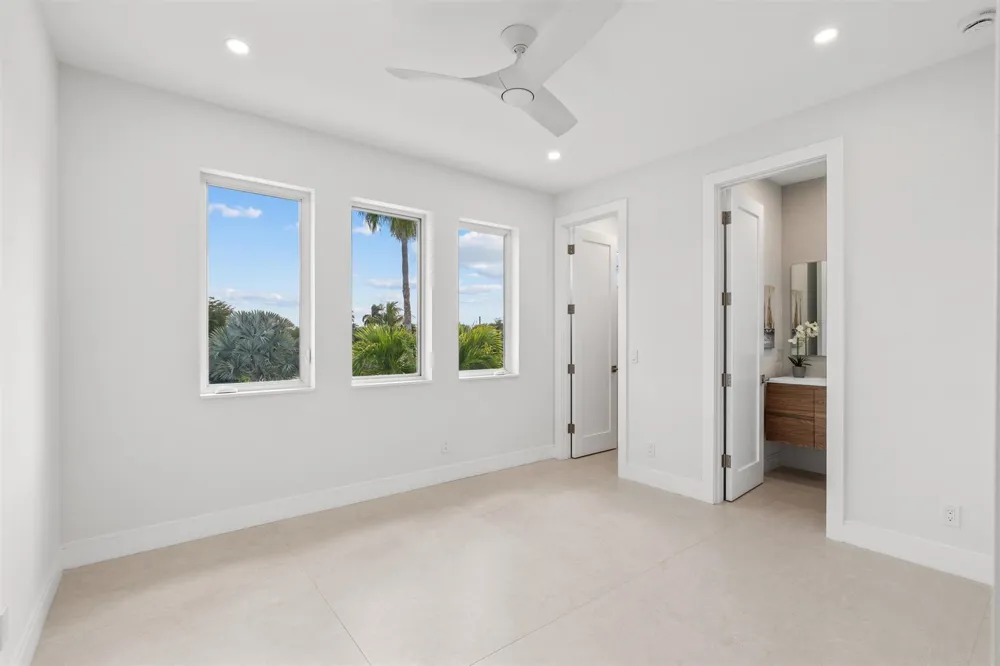 417 Lake Drive Delray Beach, FL 33444