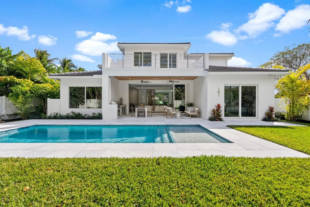 417 Lake Drive Delray Beach, FL 33444