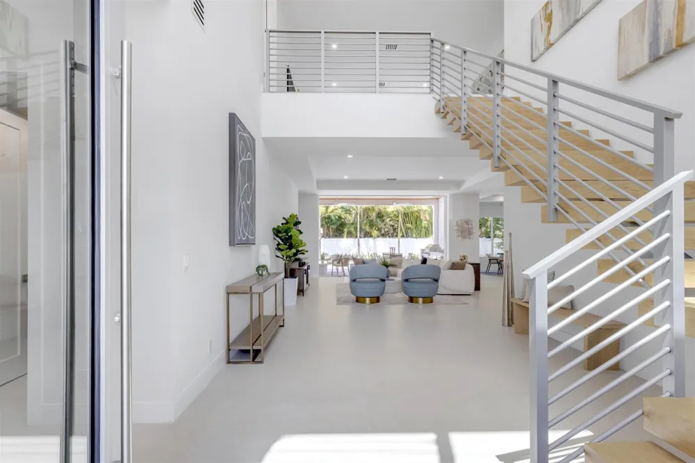 417 Lake Drive Delray Beach, FL 33444