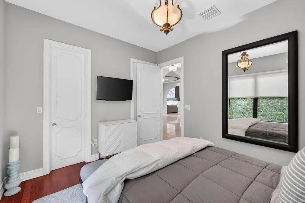 2406 Barcelona Drive Fort Lauderdale, FL 33301