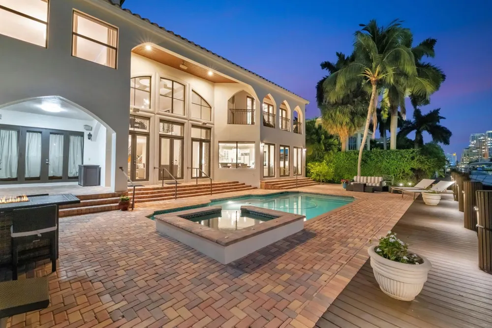 2406 Barcelona Drive Fort Lauderdale, FL 33301