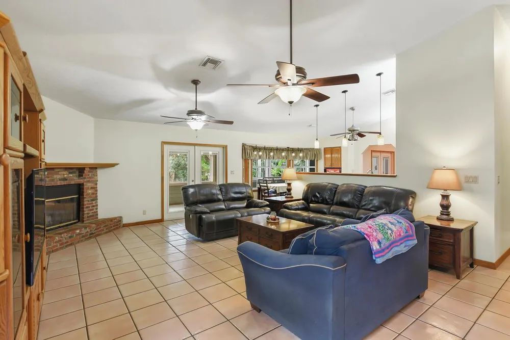 16244 E Downers Drive Loxahatchee, FL 33470