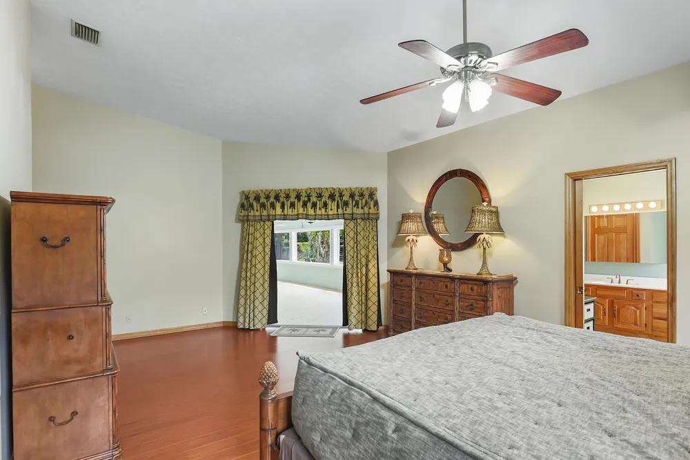 16244 E Downers Drive Loxahatchee, FL 33470