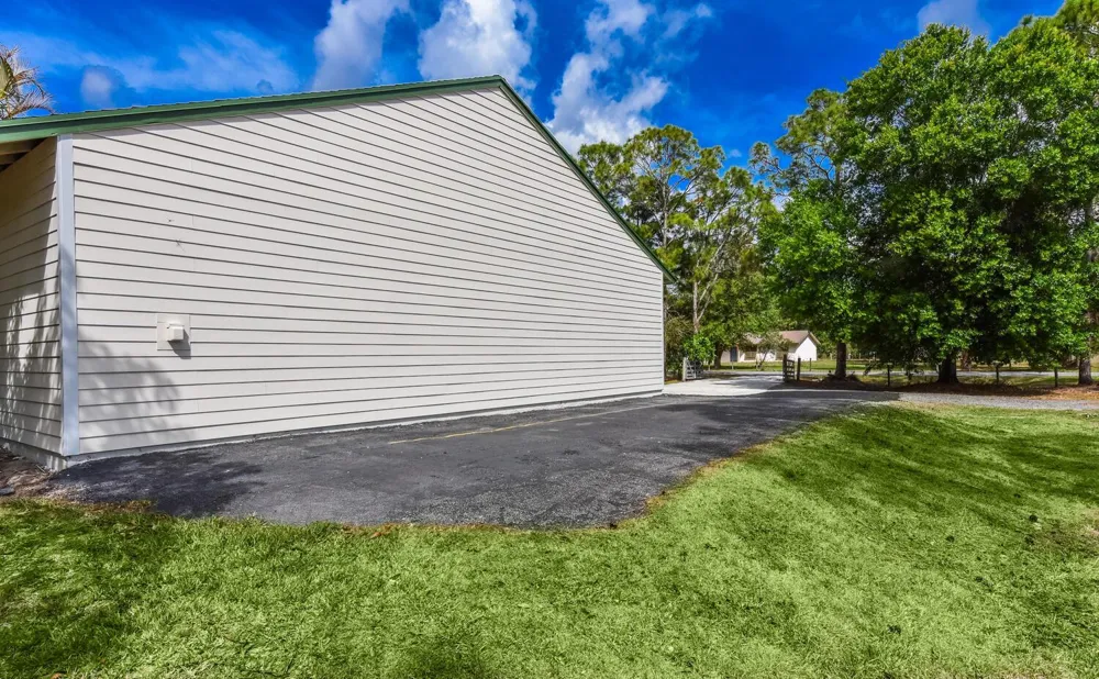 16244 E Downers Drive Loxahatchee, FL 33470