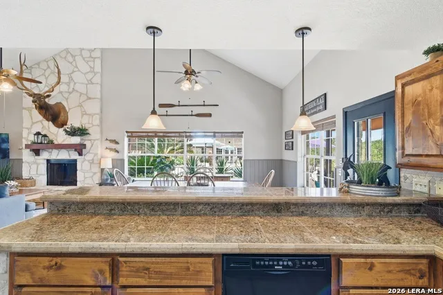 100 Indian Paint Brush Trl. Concan, TX 78838