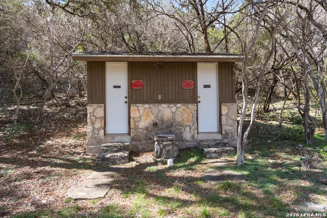 100 Indian Paint Brush Trl. Concan, TX 78838