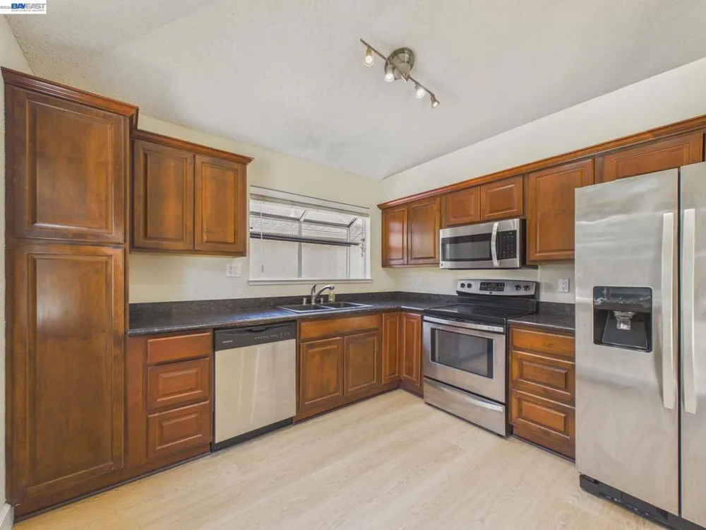 1546 Ohara Ct Clayton, CA 94517