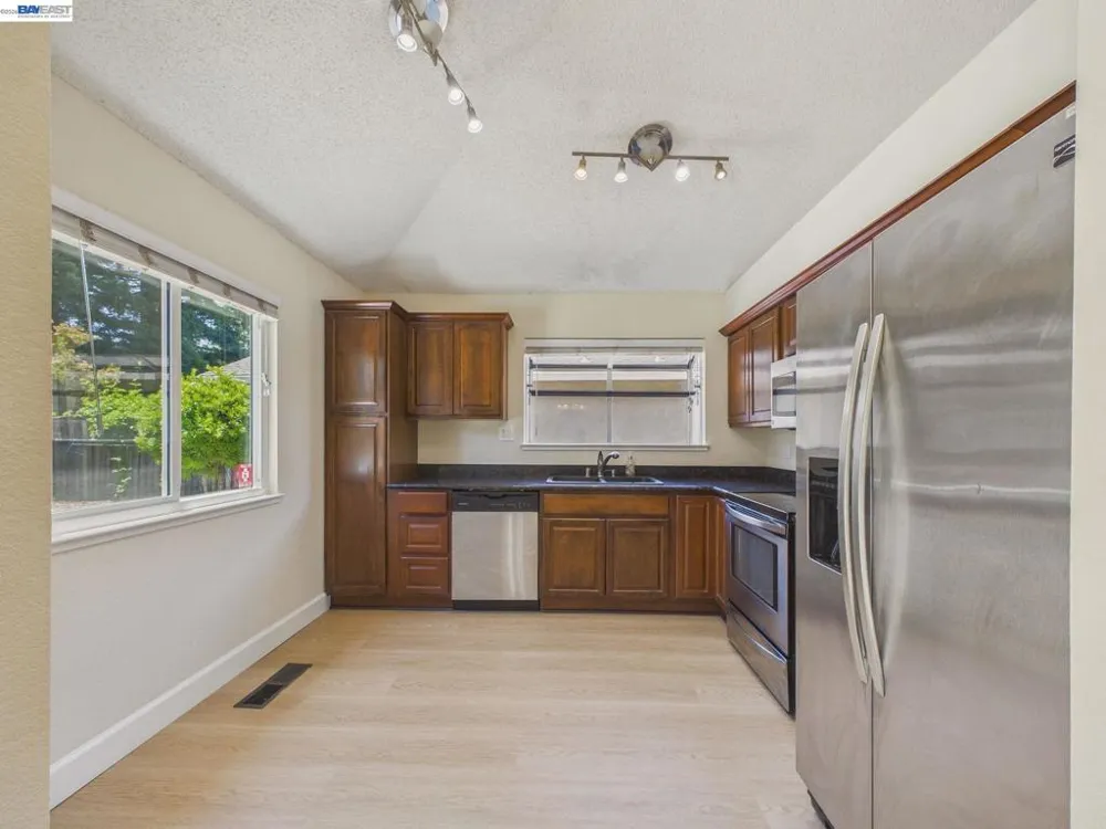 1546 Ohara Ct Clayton, CA 94517
