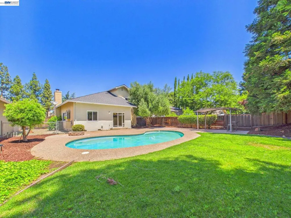 1546 Ohara Ct Clayton, CA 94517