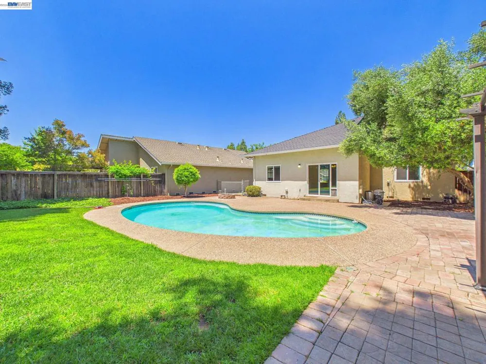 1546 Ohara Ct Clayton, CA 94517