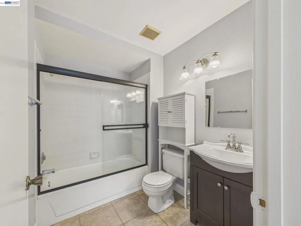 1546 Ohara Ct Clayton, CA 94517