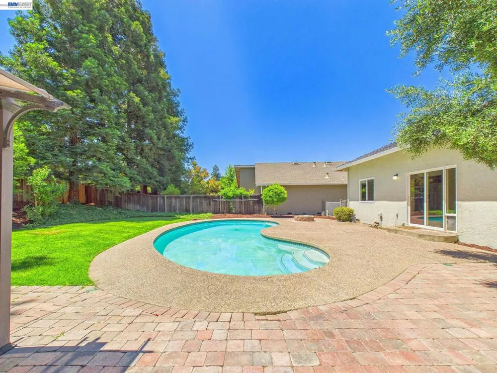 1546 Ohara Ct Clayton, CA 94517
