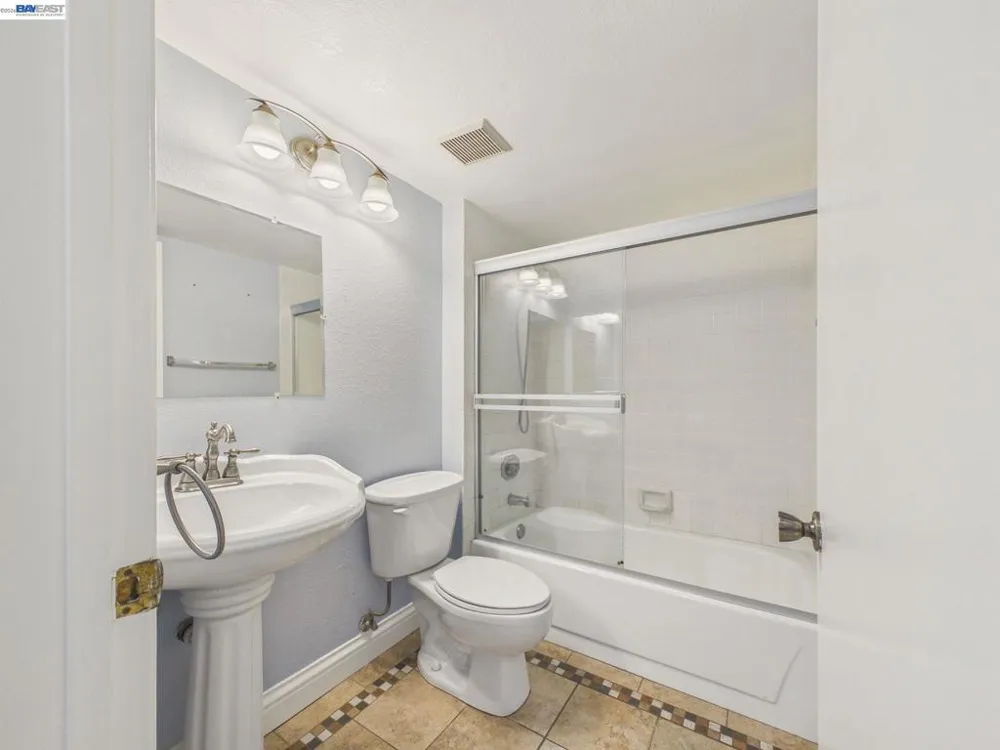 1546 Ohara Ct Clayton, CA 94517