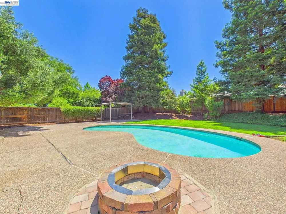 1546 Ohara Ct Clayton, CA 94517