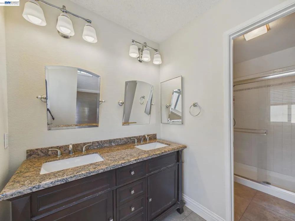 1546 Ohara Ct Clayton, CA 94517
