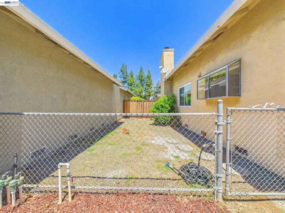 1546 Ohara Ct Clayton, CA 94517
