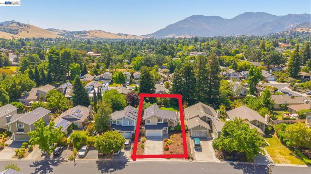 1546 Ohara Ct Clayton, CA 94517