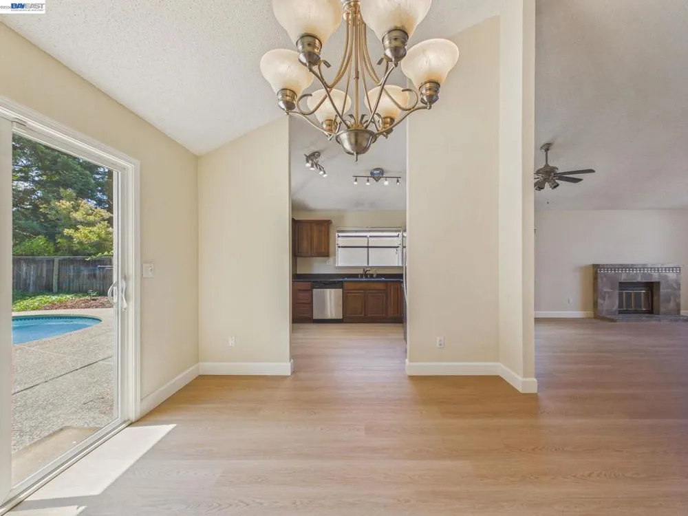 1546 Ohara Ct Clayton, CA 94517