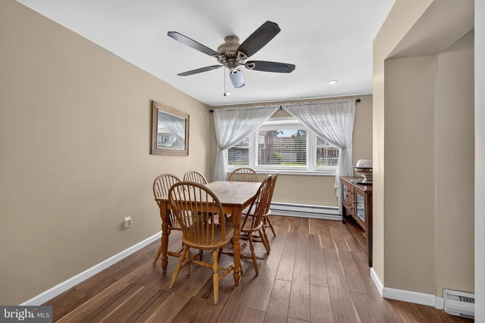 560 HOLMES ROAD Morton, PA 19070