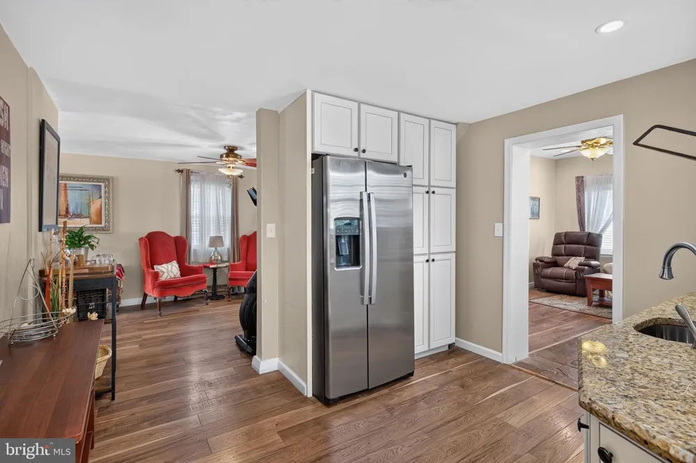560 HOLMES ROAD Morton, PA 19070