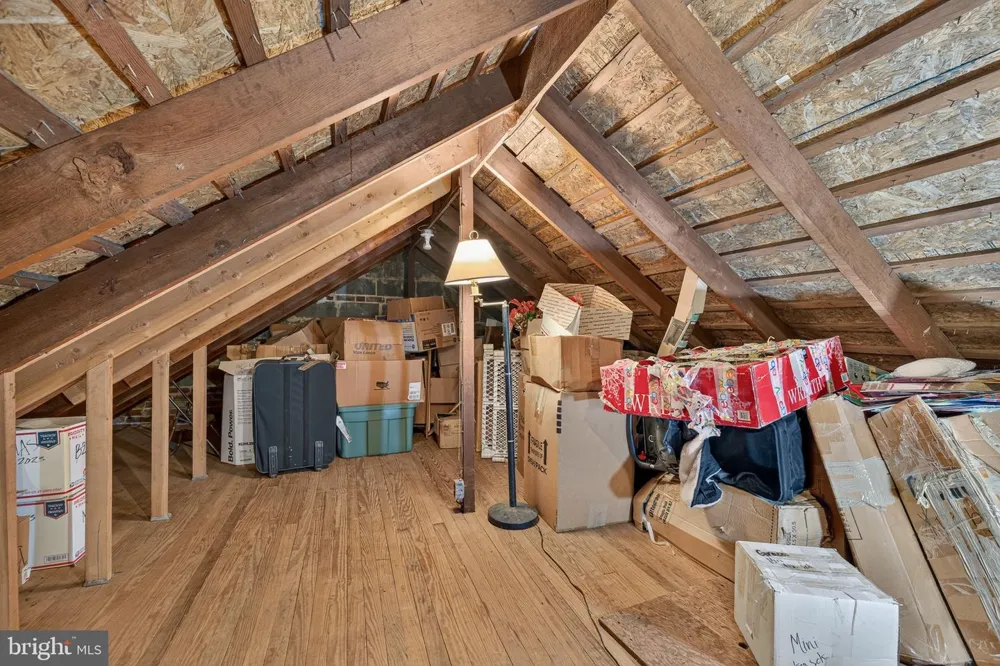 560 HOLMES ROAD Morton, PA 19070