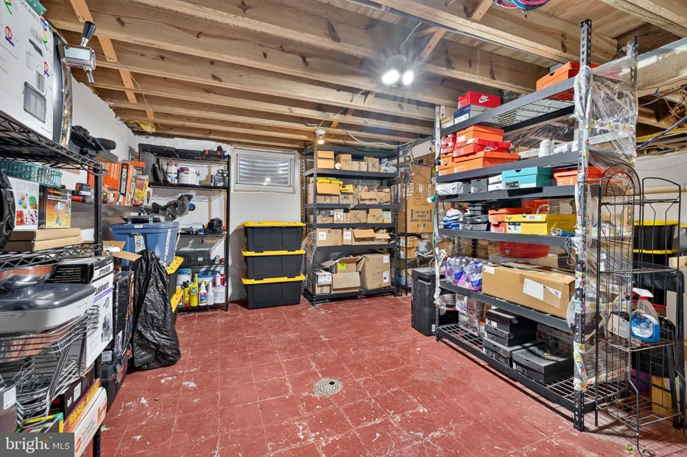 560 HOLMES ROAD Morton, PA 19070