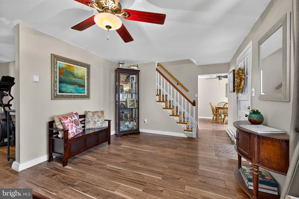 560 HOLMES ROAD Morton, PA 19070