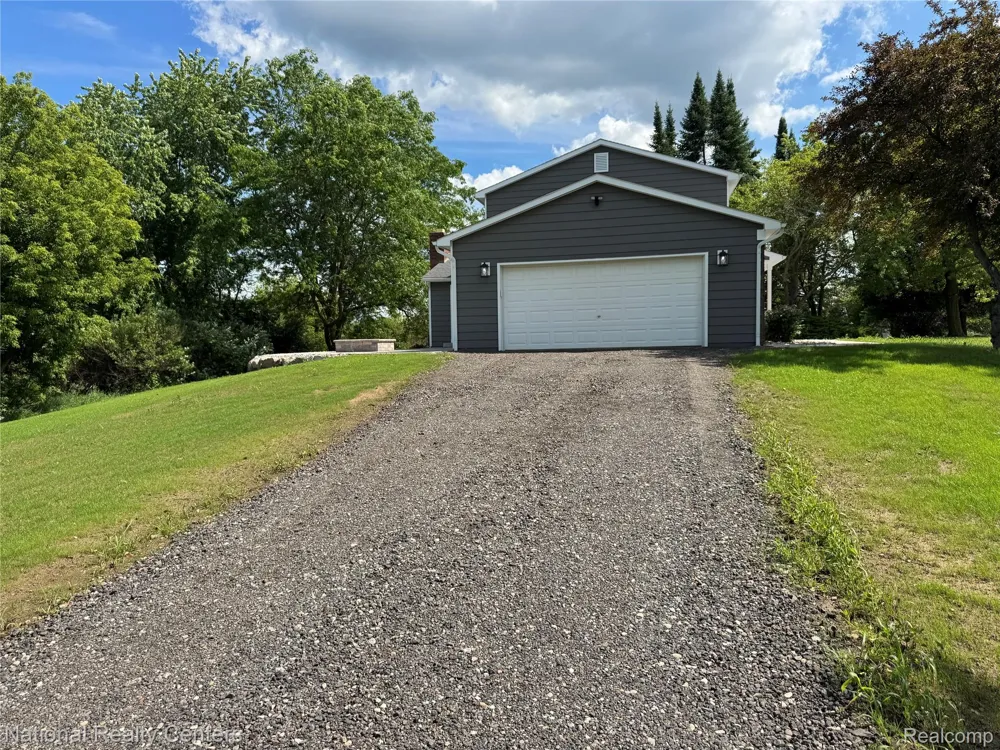 4109 Loves Creek Marion Township, MI 48843