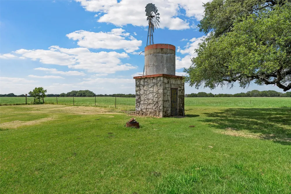 5835 Fm 1744 Hico, TX 76457