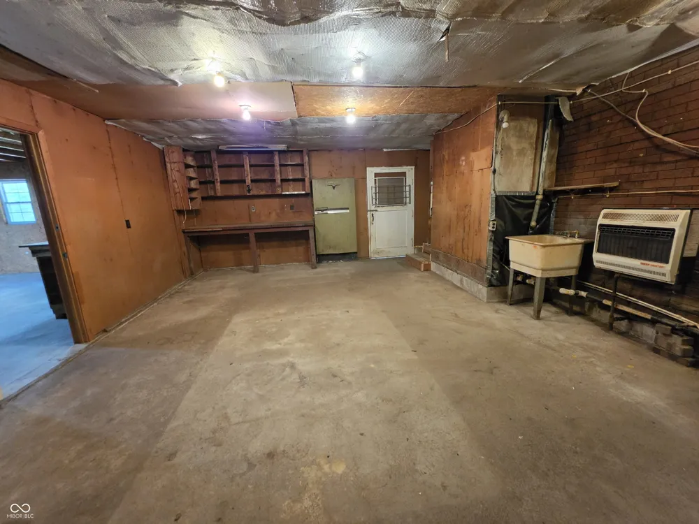 1209 Shelby Street Alexandria, IN 46001