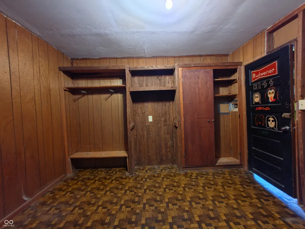 1209 Shelby Street Alexandria, IN 46001
