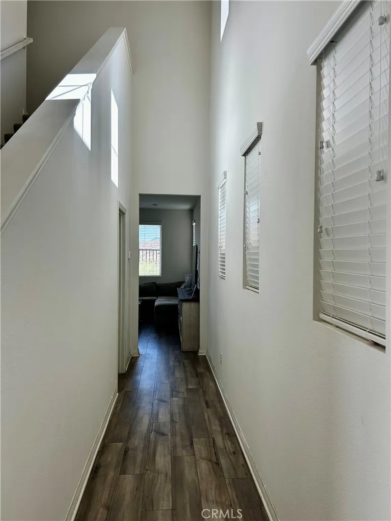 934 Helena Ridge Lake Elsinore, CA 92530