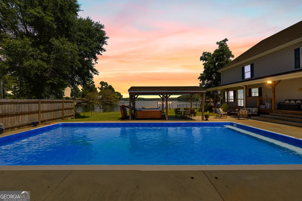 249 Lakeshore CIR Milledgeville, GA 31061